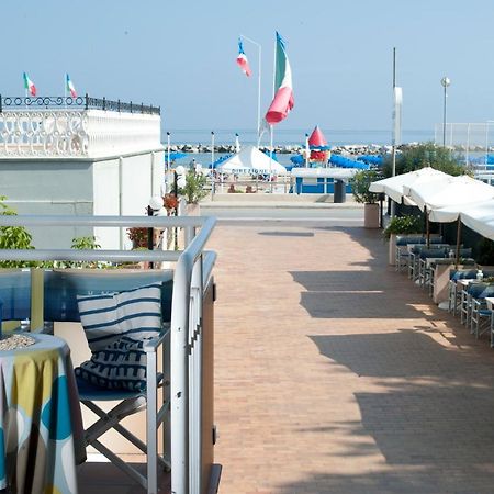 Hotel Alsen Rimini Kültér fotó