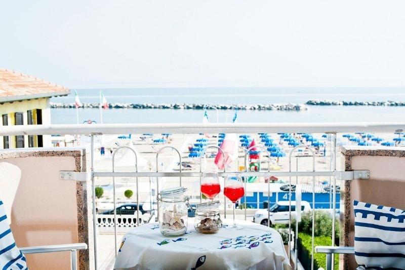 Hotel Alsen Rimini Kültér fotó