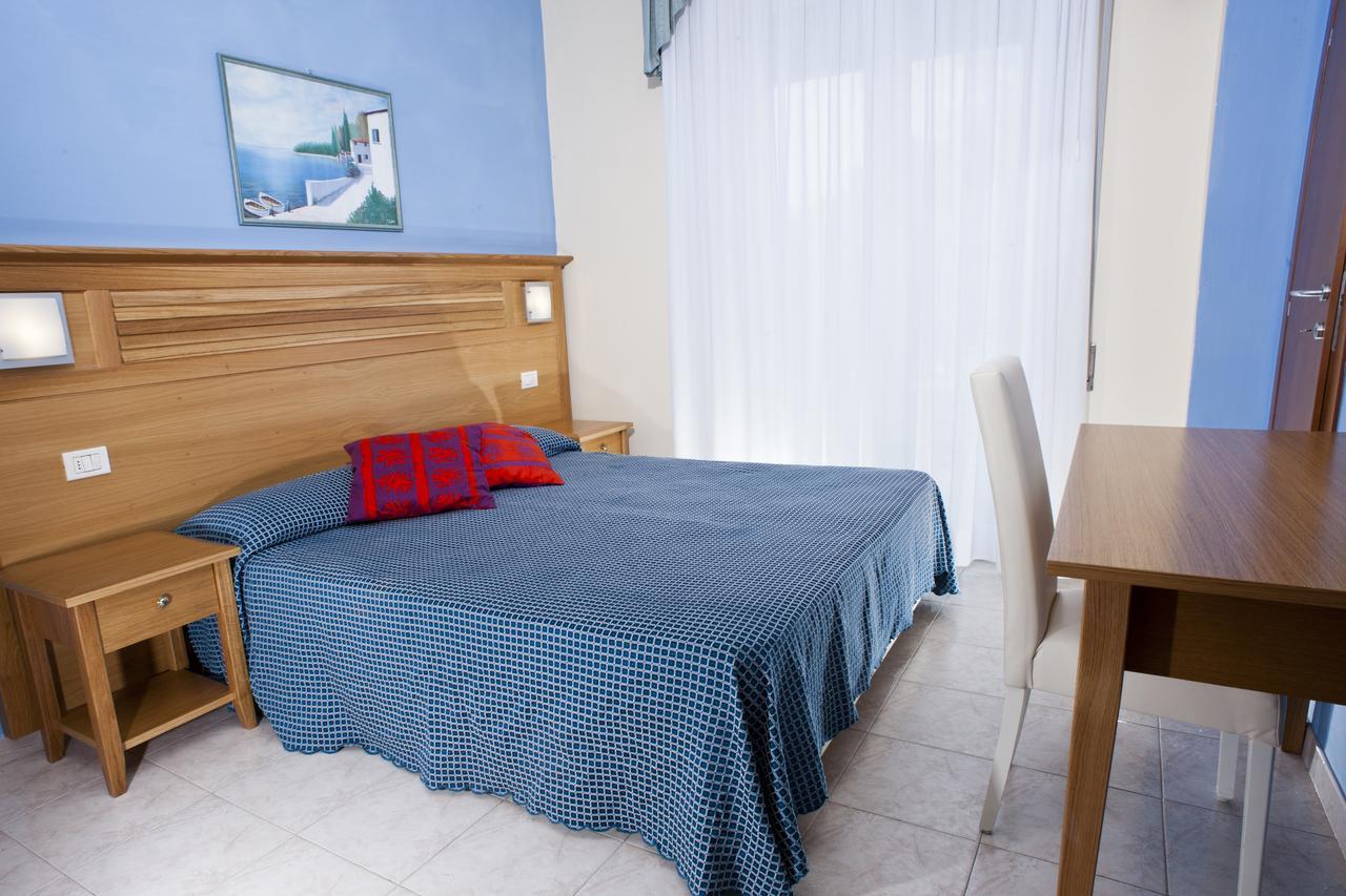 Hotel Alsen Rimini Kültér fotó
