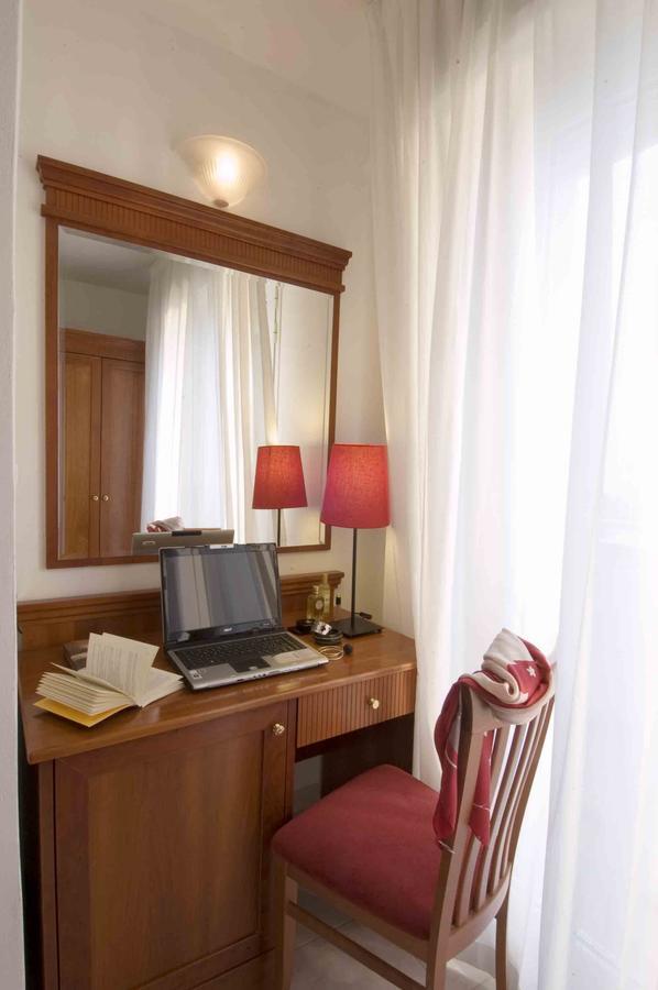 Hotel Alsen Rimini Kültér fotó
